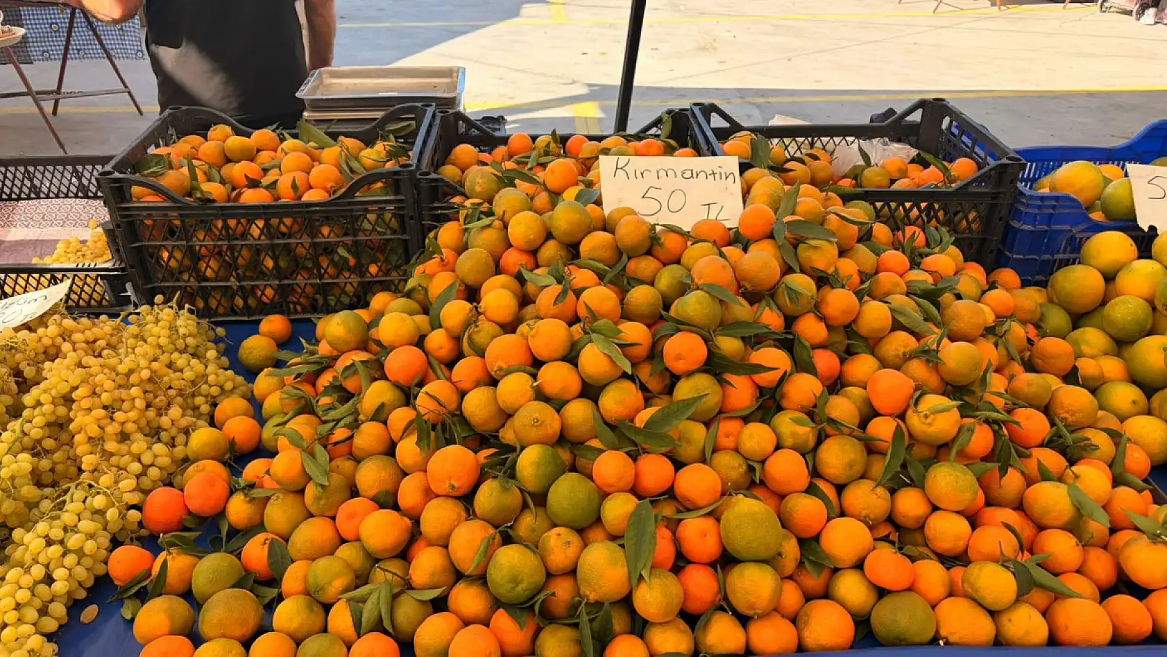 Fethiye Perşembe Pazarı'nda fiyatlar: Karnabahar 80, muz 75 lira