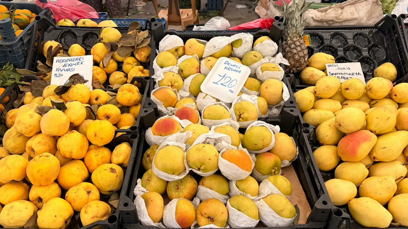 Fethiye Perşembe Pazarı'nda fiyatlar: Karnabahar 80, muz 75 lira