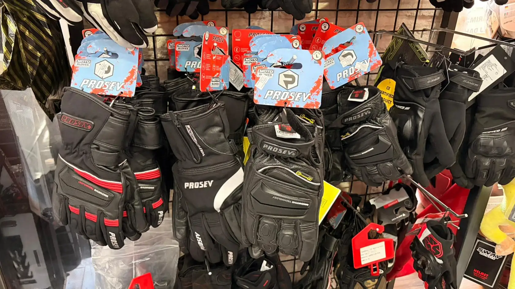 Fethiye 'Motorun'da CE Belgeli güvenlik ekipmanlarında büyük indirim