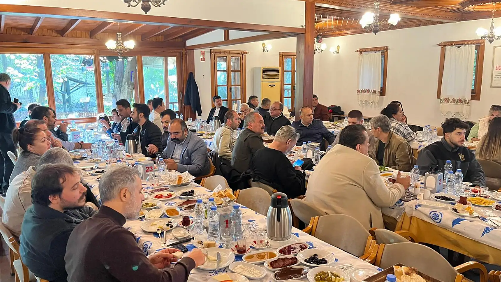 CHP Muğla yönetiminden basınla ilk buluşma: 'Uzun zamandır istediğimiz kahvaltı gerçekleşti'