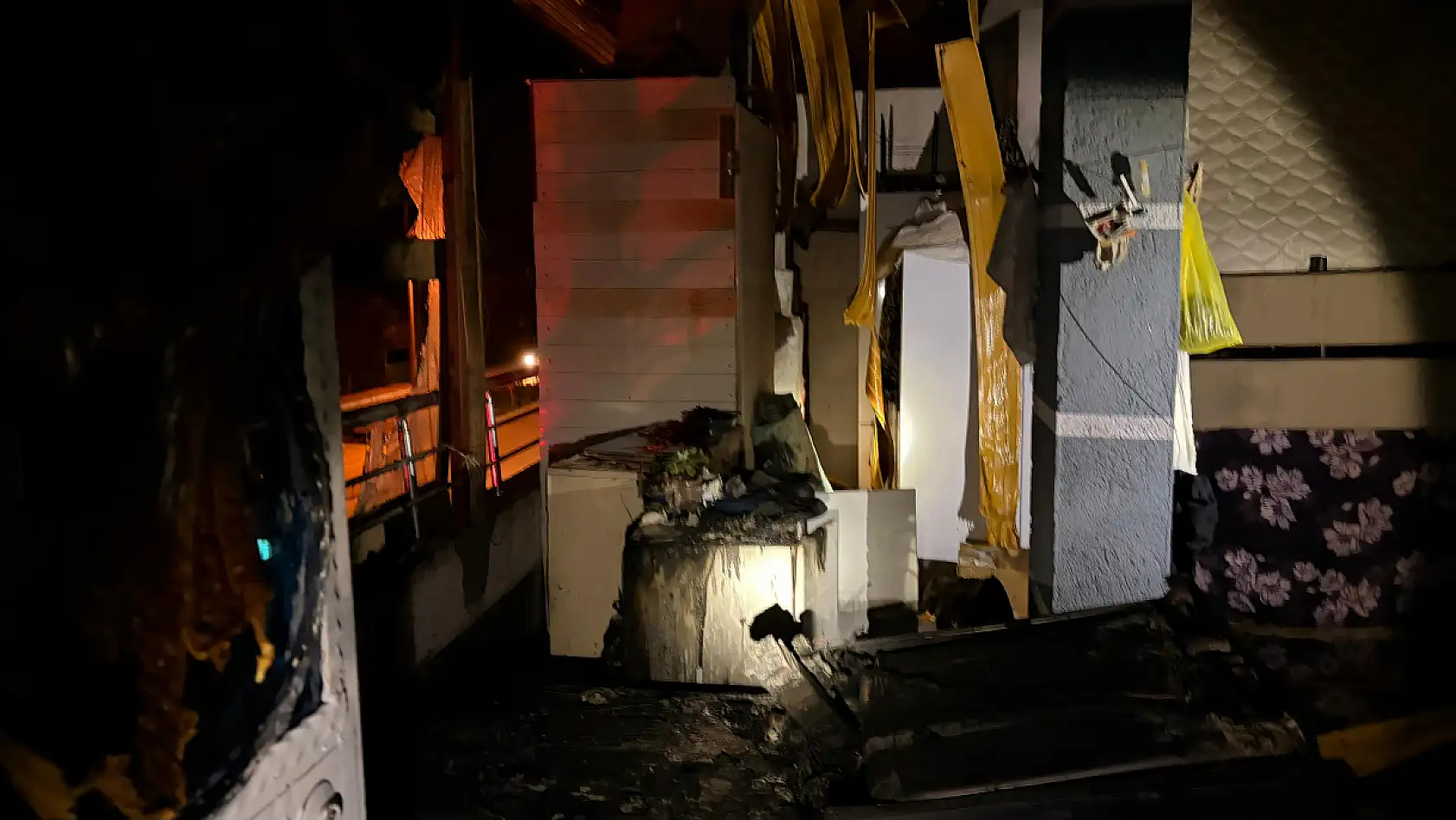 Fethiye Karaçulha'da iki katlı evde korkutan yangın