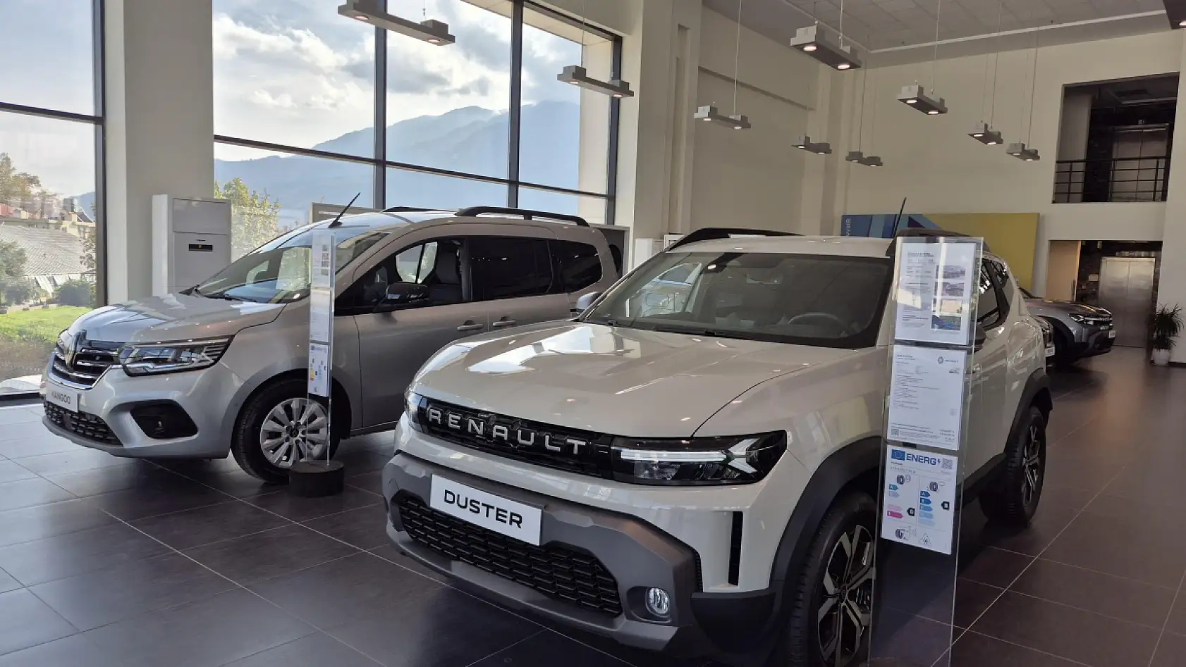 Kutay Motorlu Araçlar, Yeni Duster Modellerini Fethiyelilerle Buluşturuyor