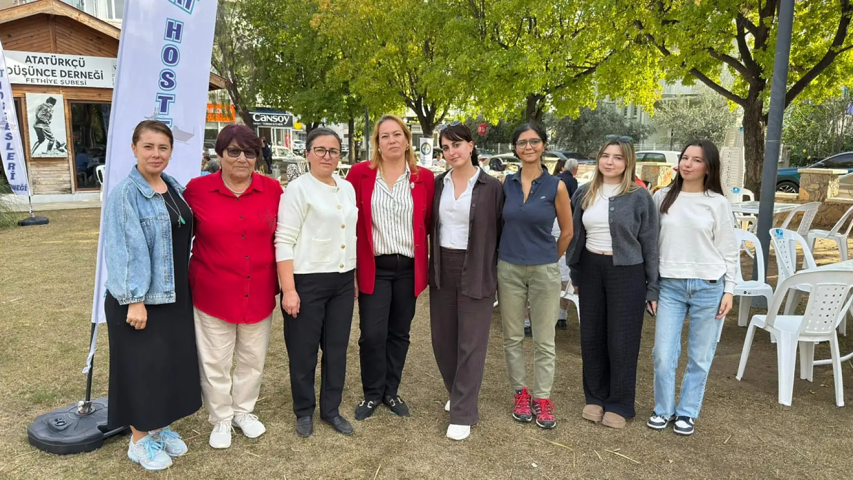 Fethiye'de Yat Hostesleri Derneği'nden İlk Kadın Destek Programı