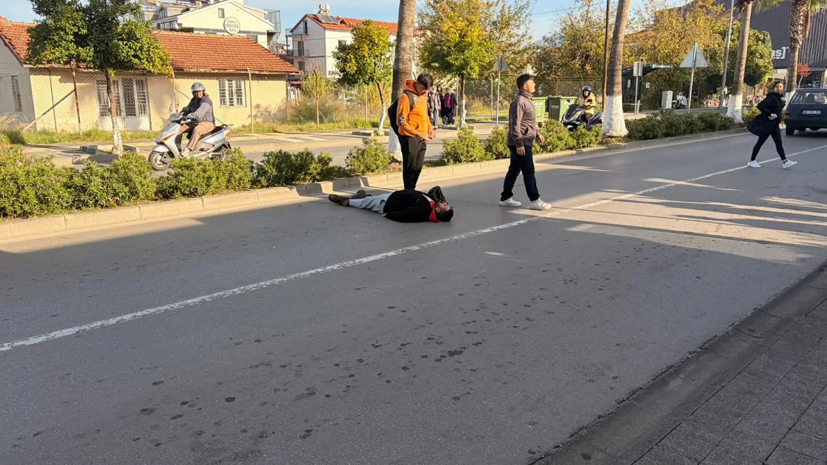 Fethiye Ovacık Köprüsü'nde motosiklet kazası: Sürücü yaralandı