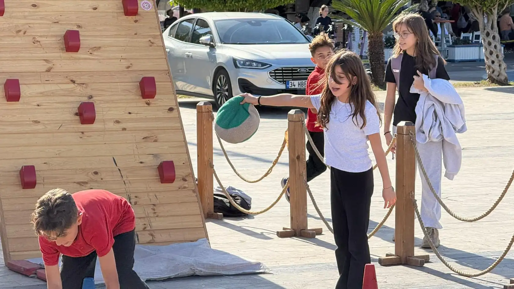 Fethiye'de çocuklar ata yadigarı 'geleneksel oyunlarla' tanıştı