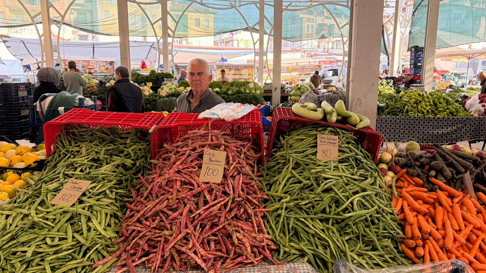 Fethiye 'Cumartesi Pazarı'nda haftanın fiyatları