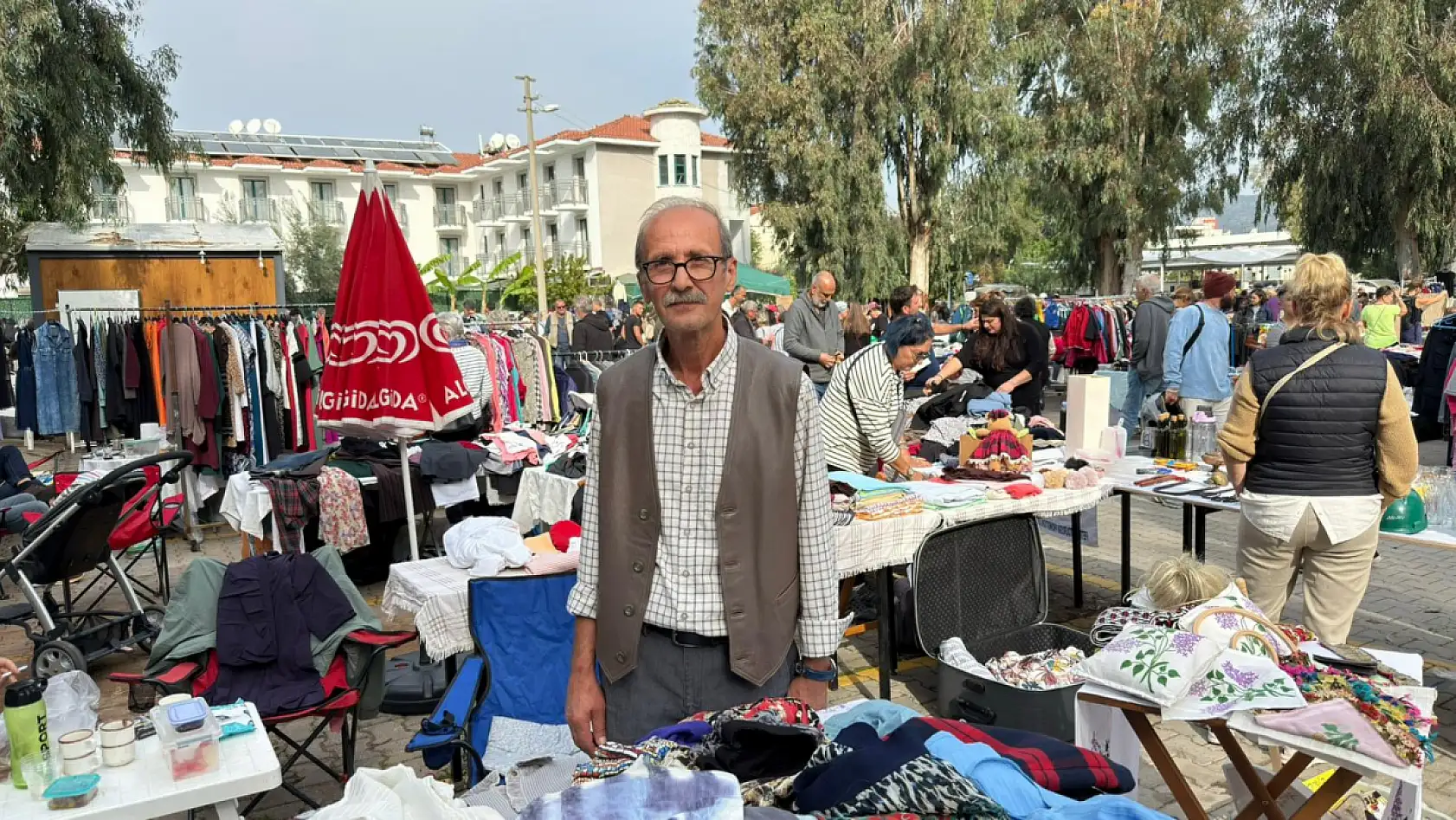Fethiye'de Çalış ikinci el pazarı bir hafta erken açıldı