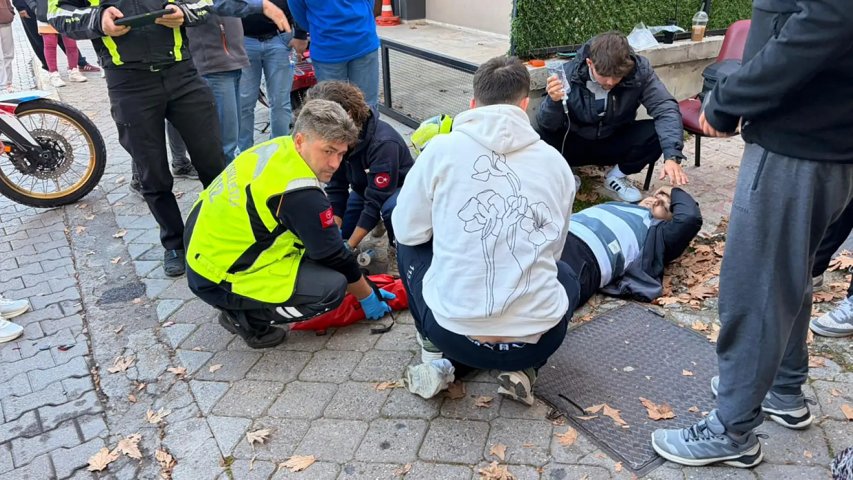 Fethiye'de ters yönden gelen motor araçla çarpıştı: 1 yaralı