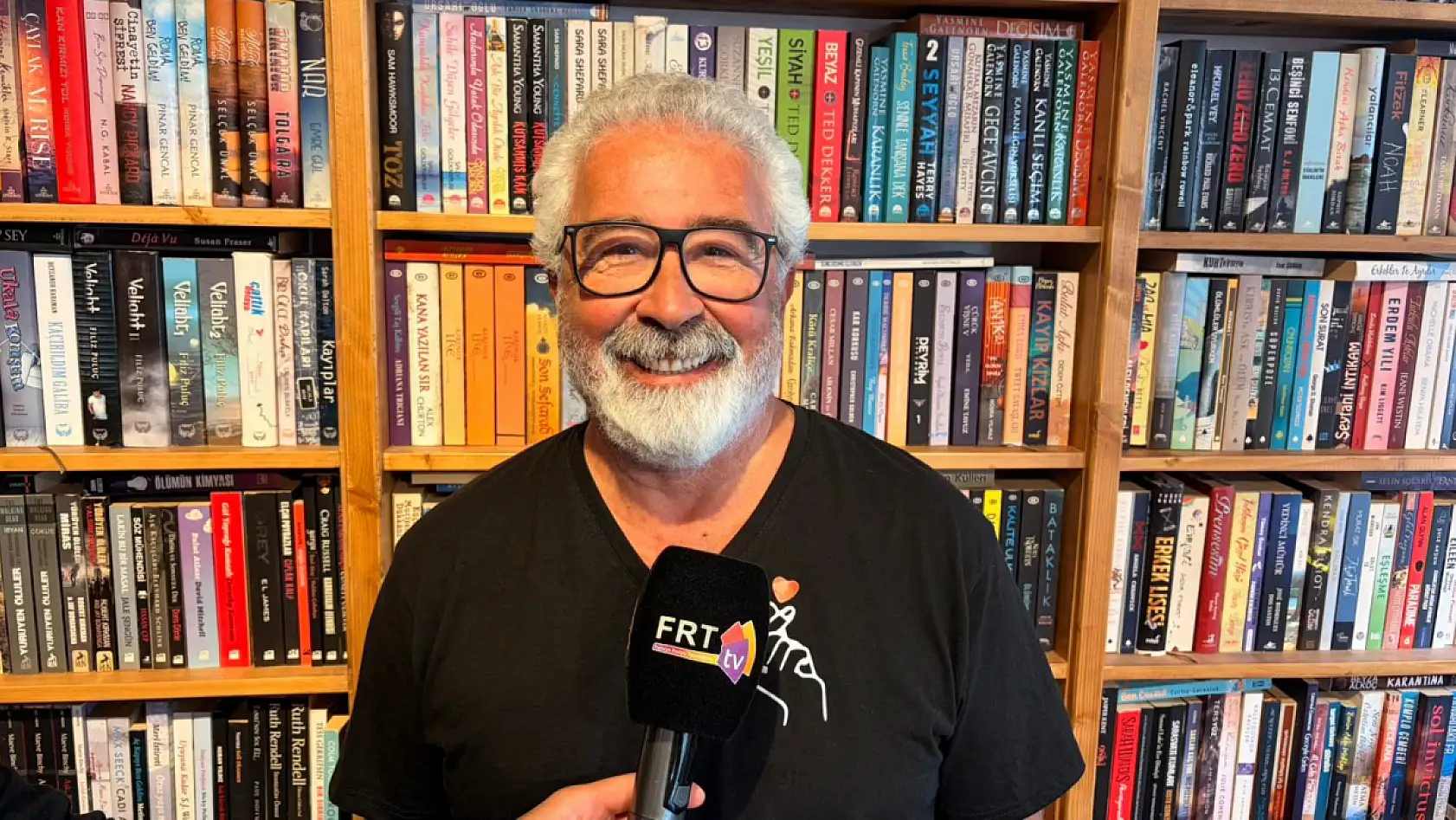 Hababam Sınıfı oyuncuları Fethiye'de hayranlarıyla buluştu