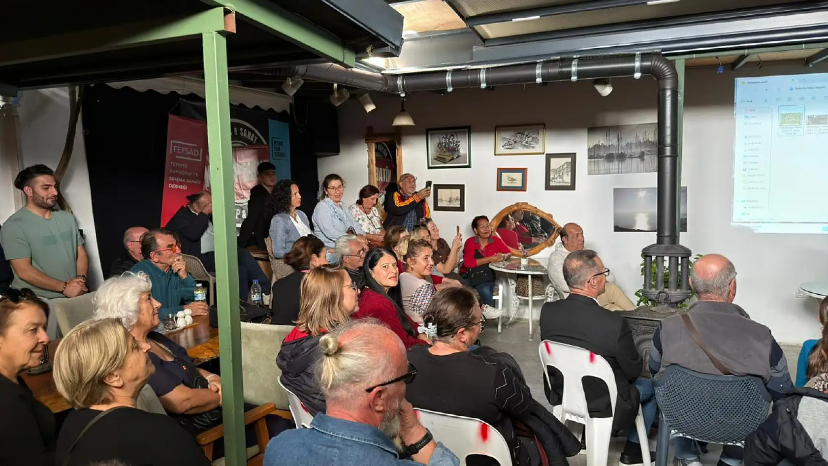 Hababam Sınıfı oyuncuları Fethiye'de hayranlarıyla buluştu