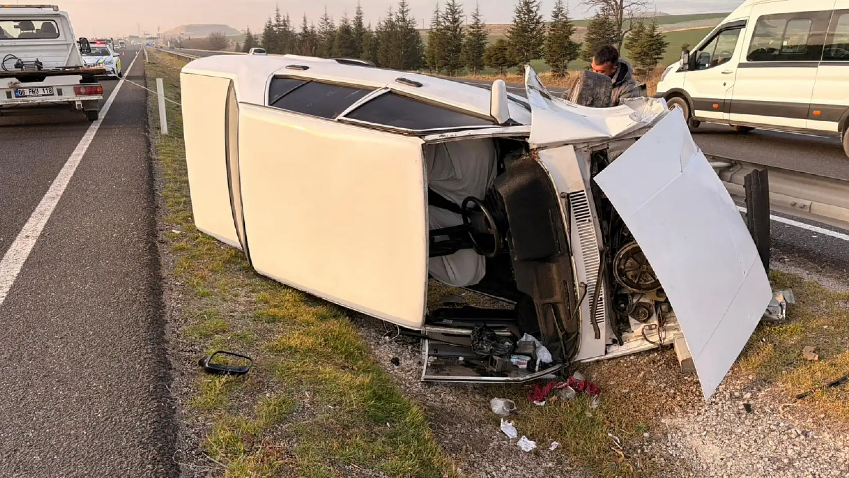 Kontrolden çıkan otomobil takla attı: Sürücü yaralandı