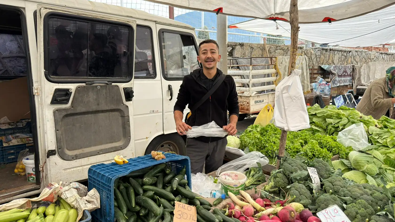 Fethiye Pazarı'nda üretici zorluklarla boğuşuyor: 'Fiyatlar yüksek, kazanç yok'