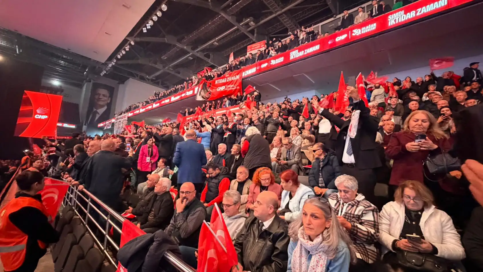 CHP Kurultayında 2. gün: Muğla İl ve İlçe Teşkilatları Ankara'da tam kadro