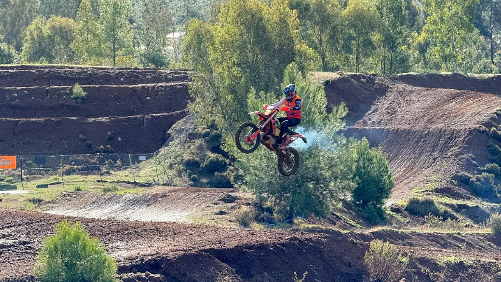 Fethiye'de Türkiye Enduro ve ATV Şampiyonası'nda Final Heyecanı Sürüyor