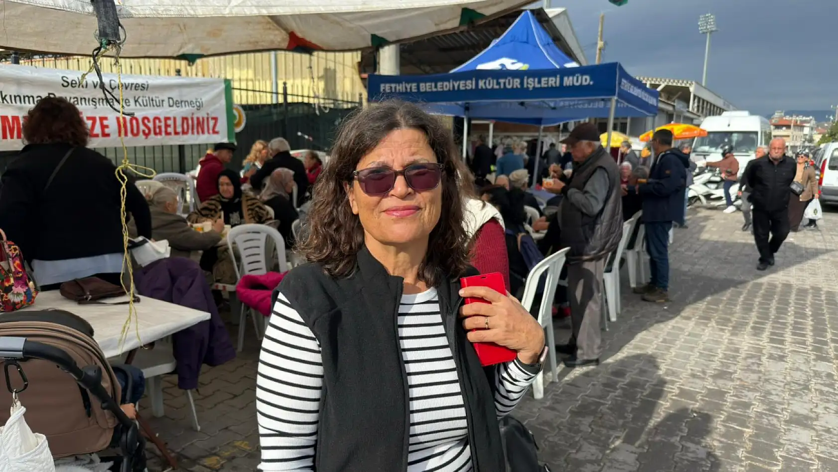 Fethiye'de, Seki ve Çevresi Derneği'nden öğrenci bursları için kermes