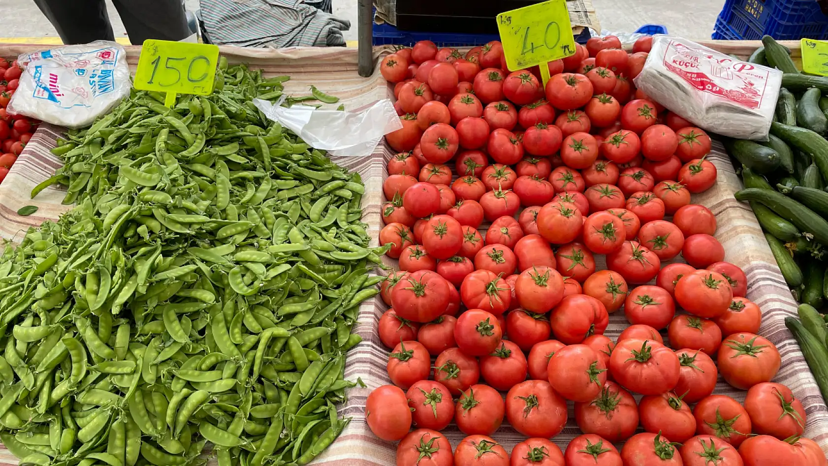 Fethiye'de Perşembe Pazarı'nda güncel fiyatlar