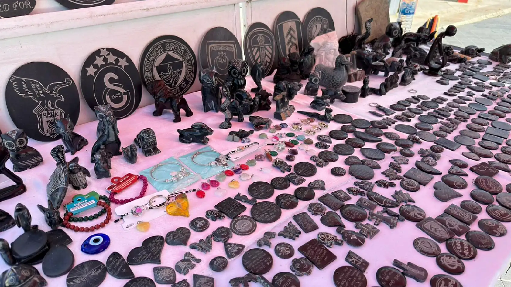 Fethiye'de taş işleme geleneği 30 yıldır devam ediyor