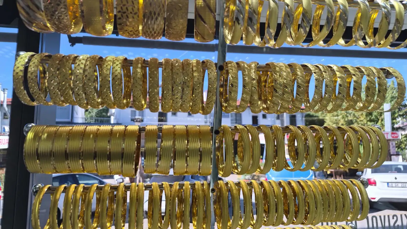 Fethiye Kuyumculuk'tan tavsiye 'Bulduğunuz fiyattan almaya devam edin'