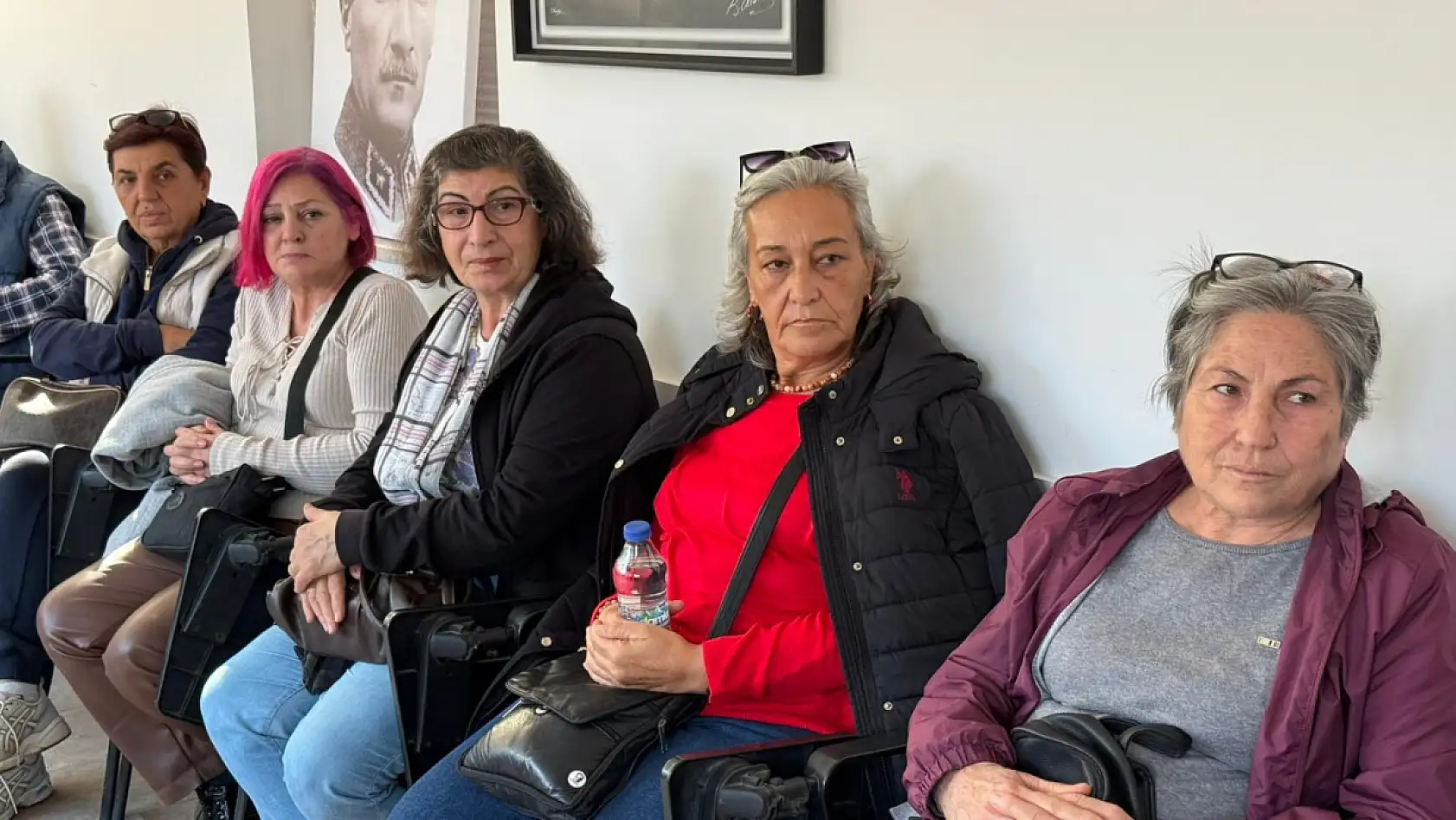 CHP Fethiye Kadın Kolları'ndan İnsan Hakları ve Demokrasi Haftası mesajı