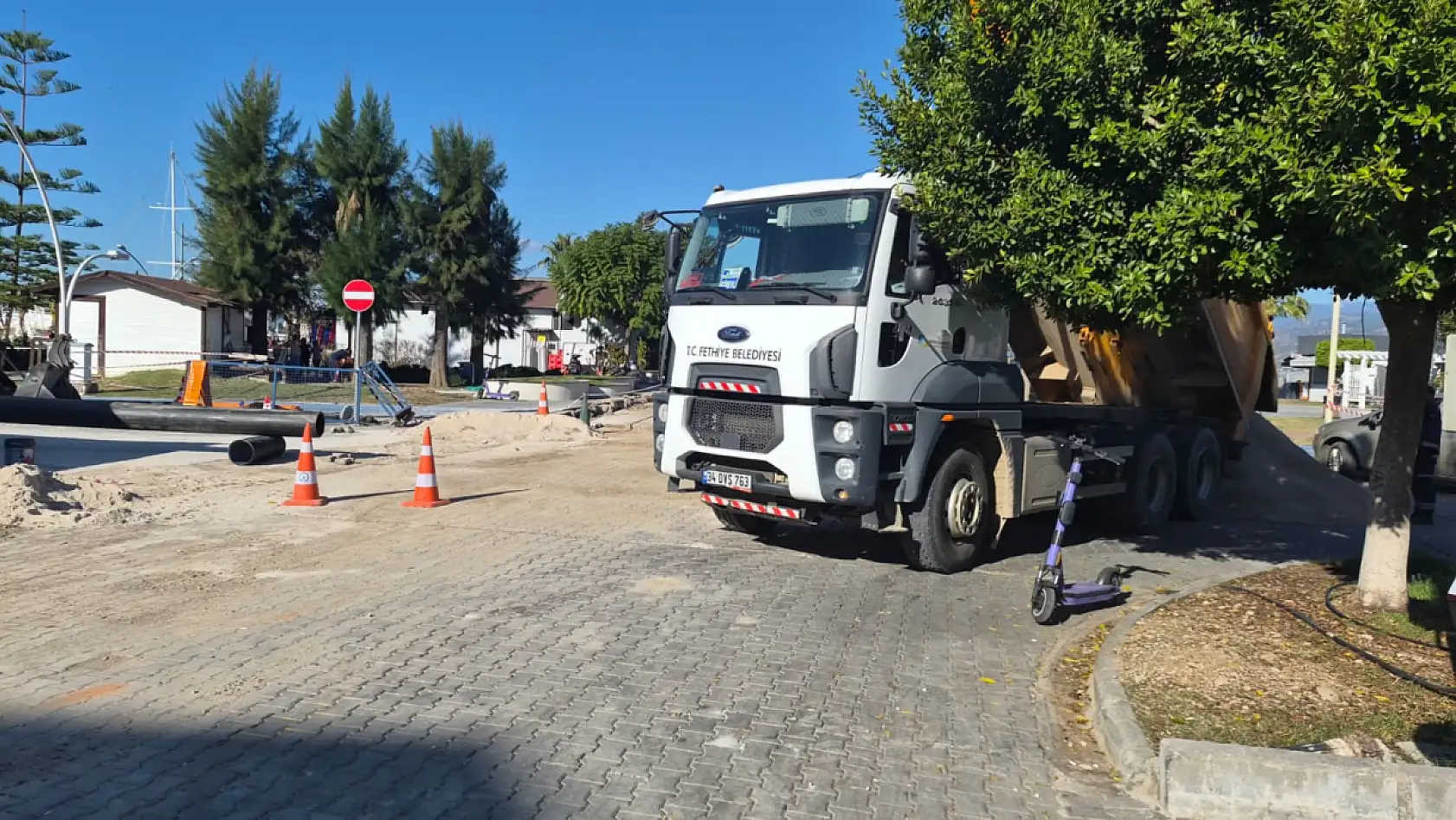 Fethiye'de su birikintilerine çözüm: Basınçlı tahliye hattı yer altına döşeniyor