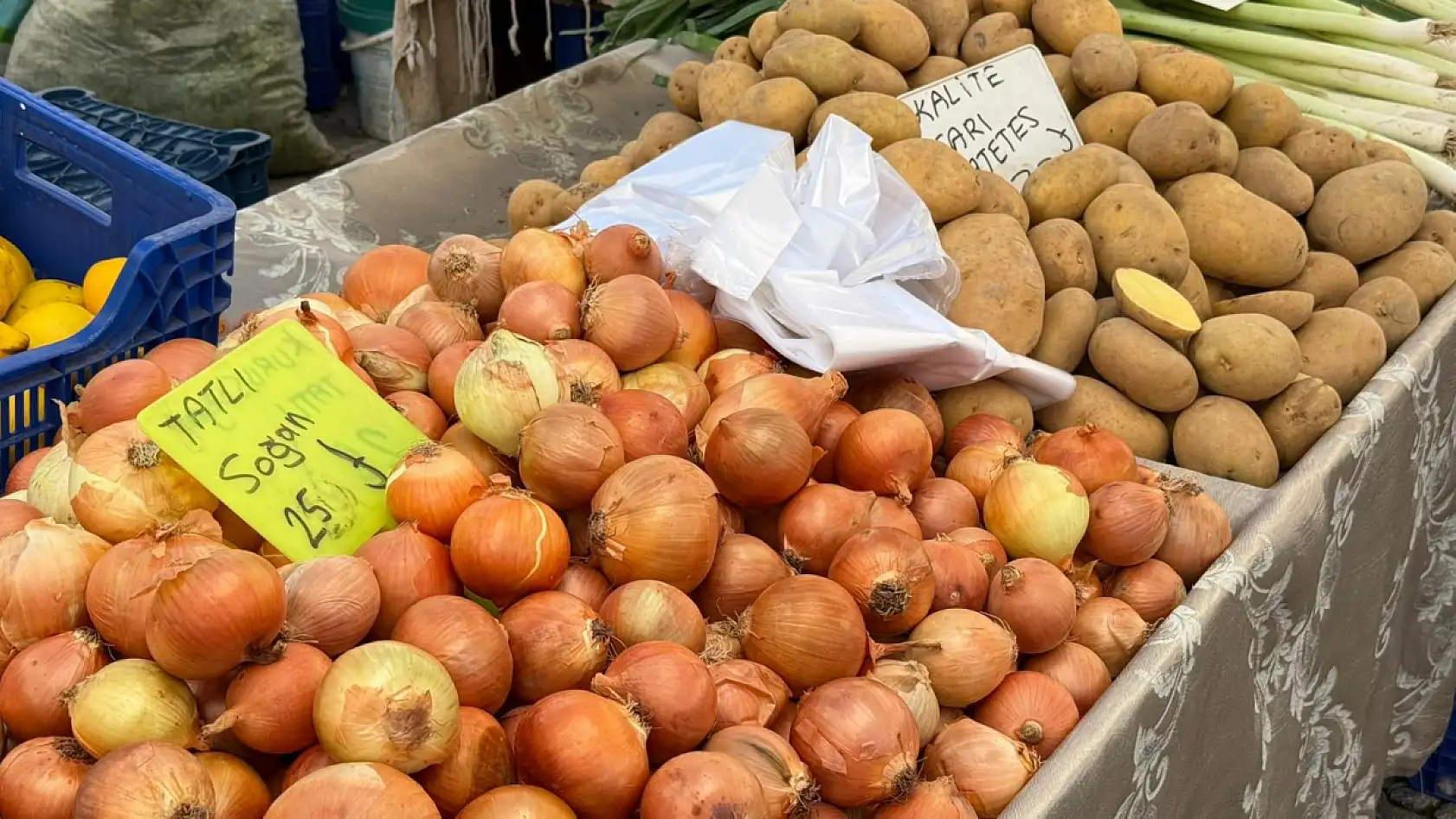 Fethiye'de Cuma Pazarı bu hafta durgun