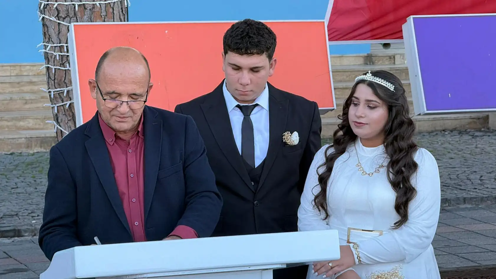 Yılın son özel günü 12.12.2025: Fethiye'de 9 çift mutluluğa 'evet' dedi