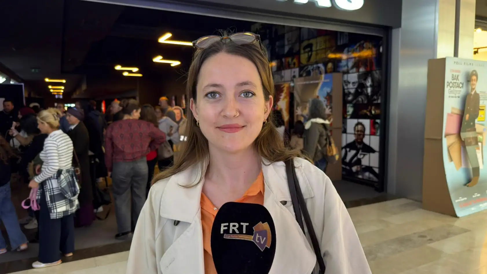 Fethiye'de 100 kadın Erasta AVM'de 'Adile' filmini izleyip örgü örecek