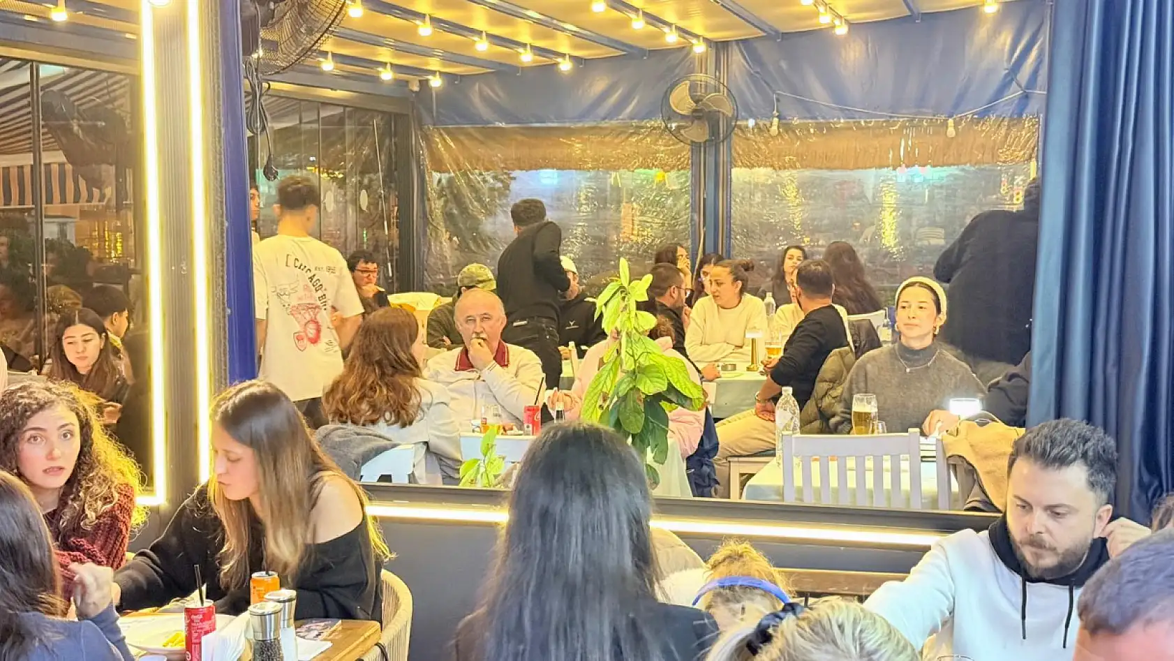 Fethiye' Rise Restoran'da 'Recep İvedik 2' temalı Quiz Night'a yoğun ilgi