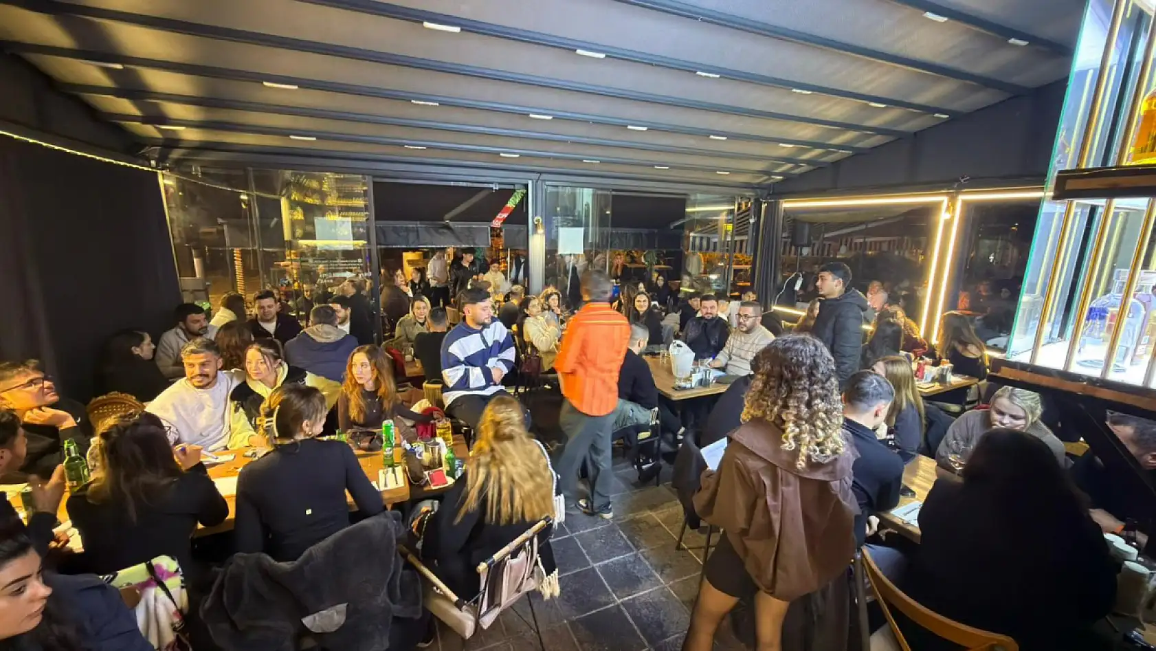 Fethiye' Rise Restoran'da 'Recep İvedik 2' temalı Quiz Night'a yoğun ilgi