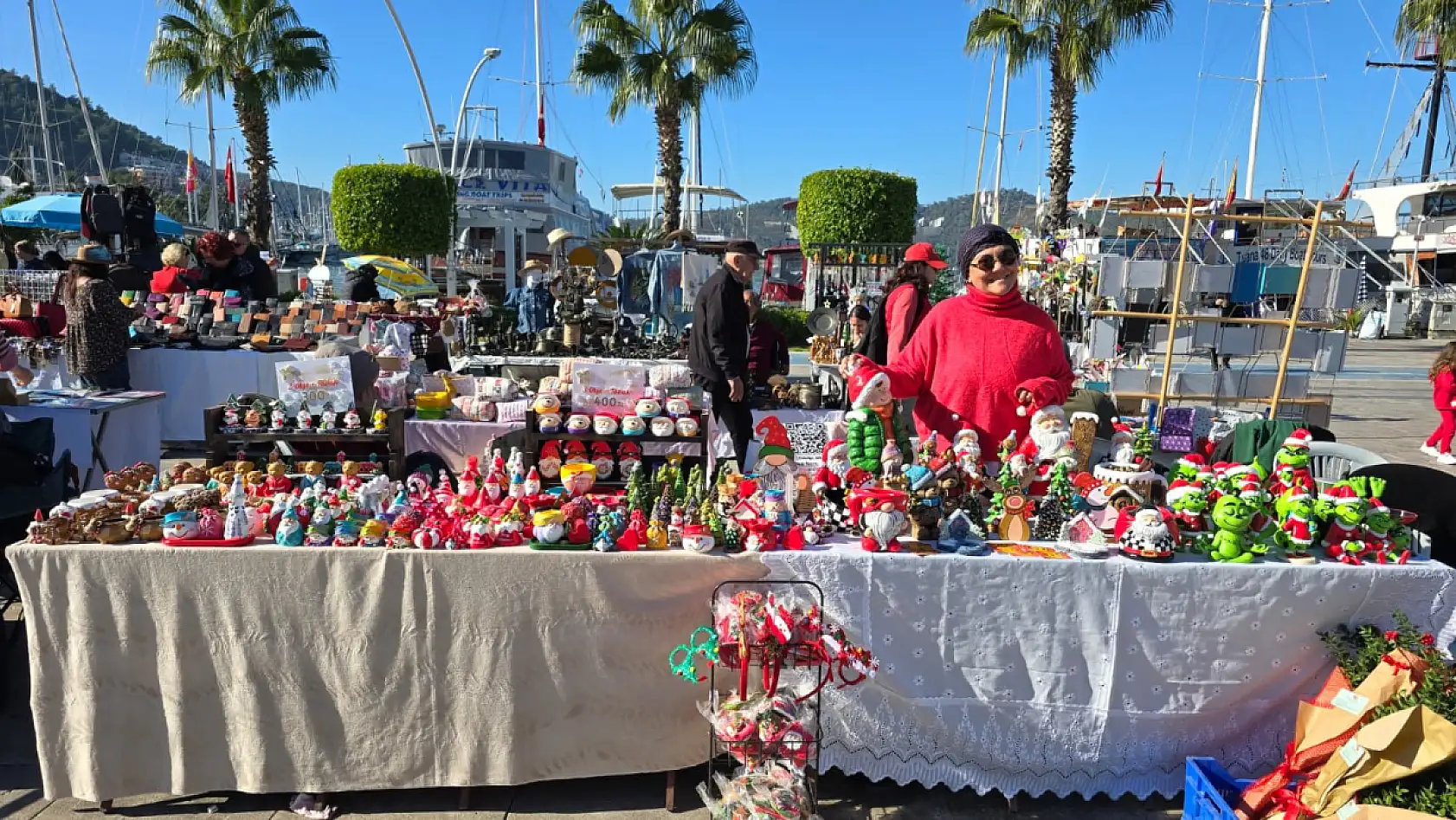 Fethiye'de 3 gün sürecek Yeni Yıl Pazarı açıldı