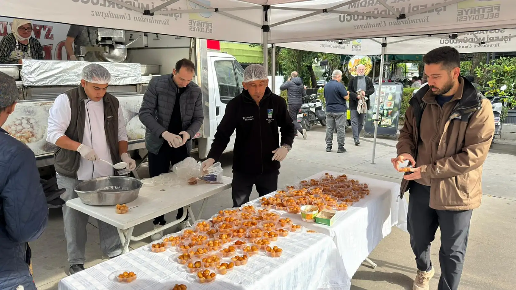 Fethiye Belediyesi'nden Merhume Gülşah Durbay hayrına lokma dağıtımı