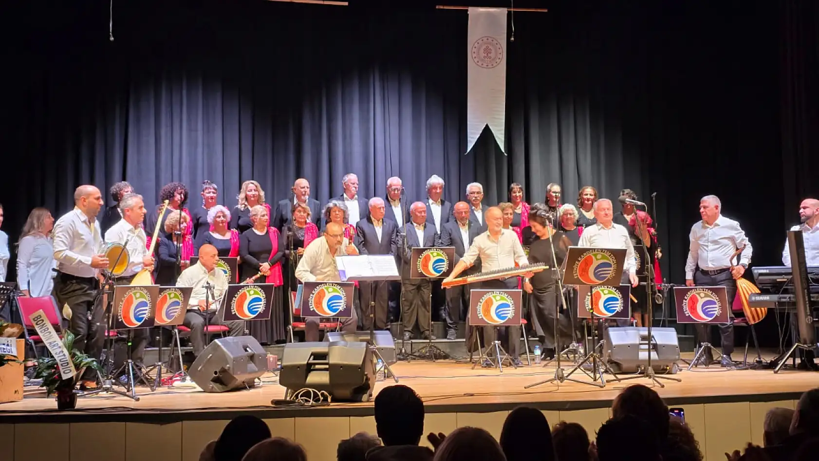 Fethiye'de Kardelen Sanat Derneği'nden Yeni Yıla Merhaba Konseri