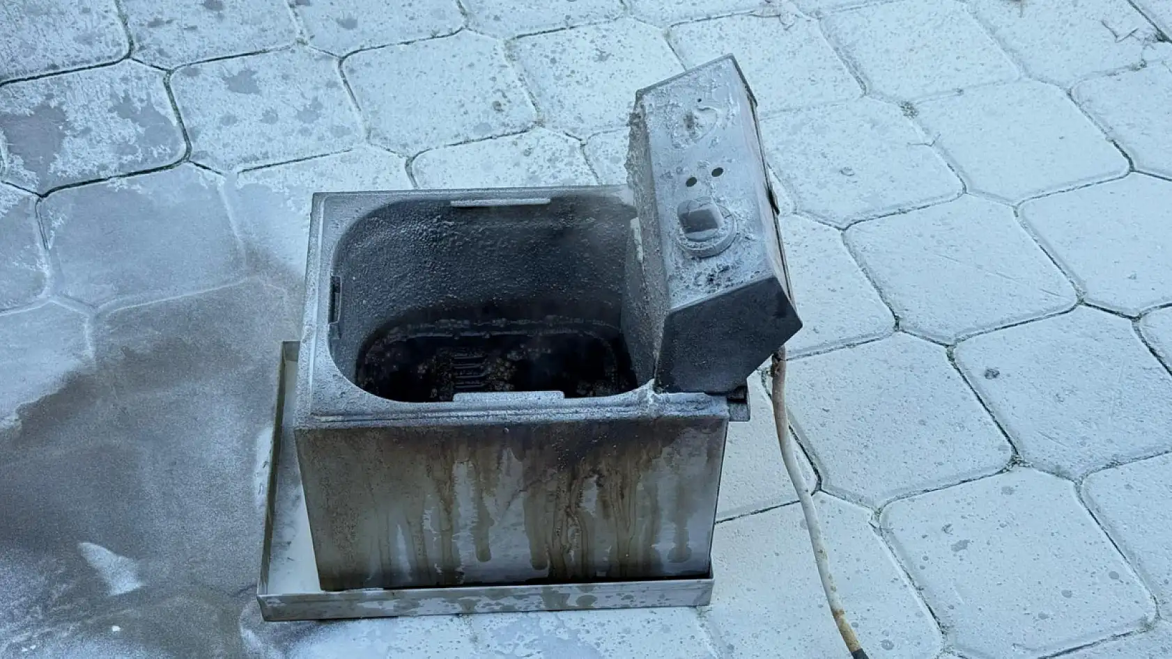 Fethiye'de bir işletmede fritöz yangını