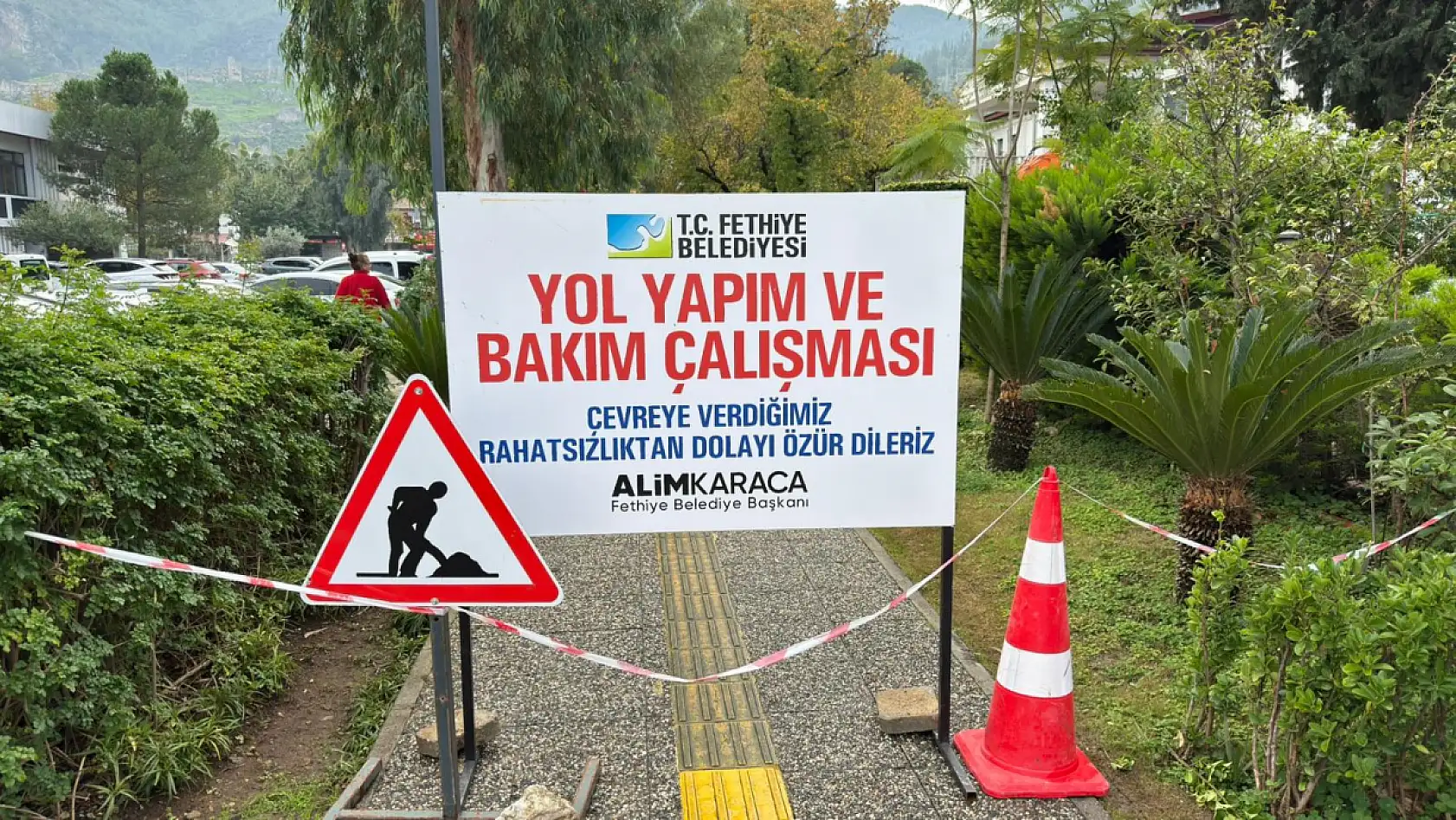 Fethiye Belediyesi Önünde Parke Yenileme Çalışması Devam Ediyor