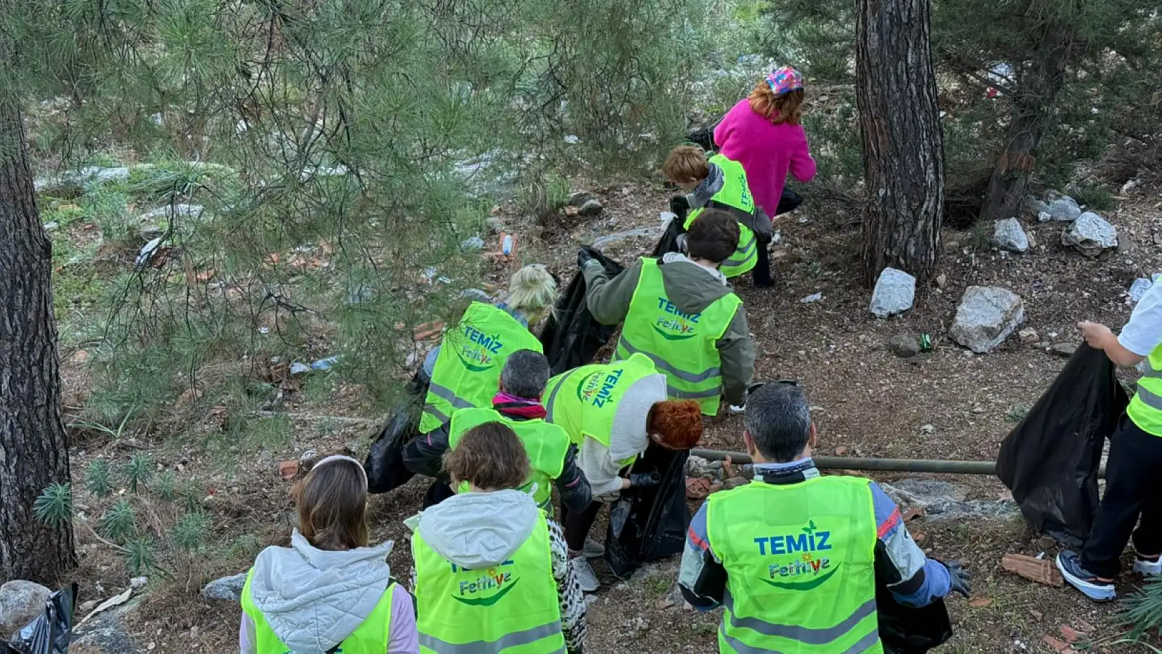 Fethiye Aşıklar Tepesi'nde Çevre Temizliği Etkinliği