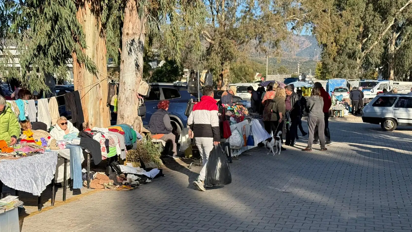 FETAV'ın İkinci El Pazarı Çalış'ta Yoğun İlgi Görüyor