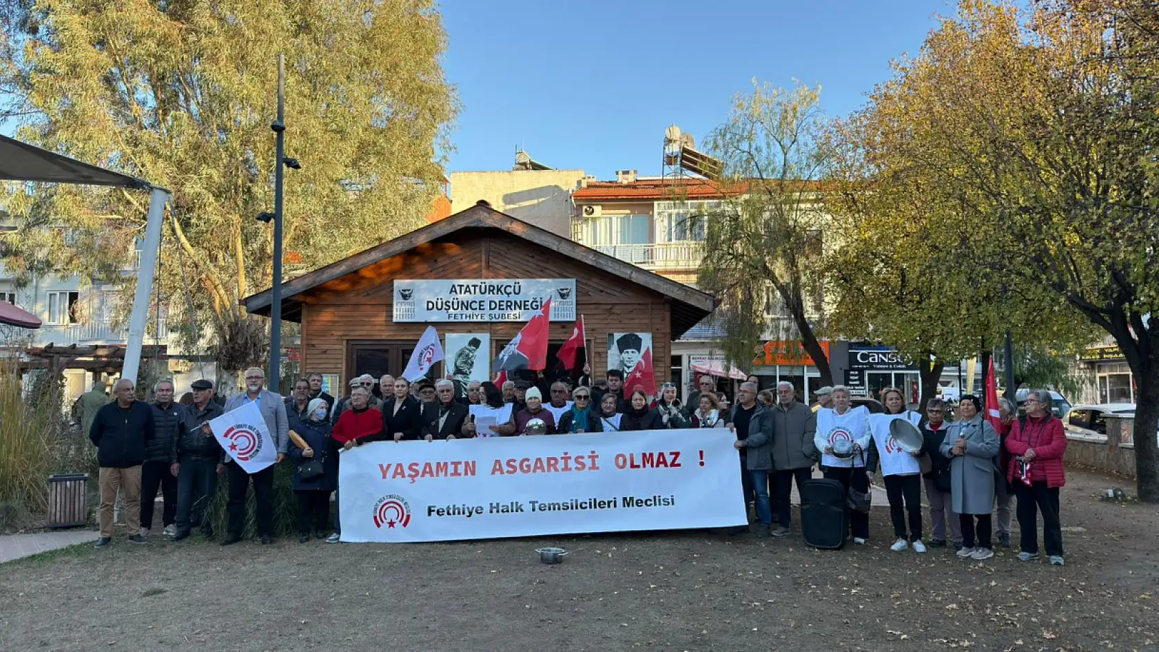 Fethiye Halk Temsilcileri Meclisi'nden asgari ücret tepkisi: 'Yaşamın asgarisi olmaz'