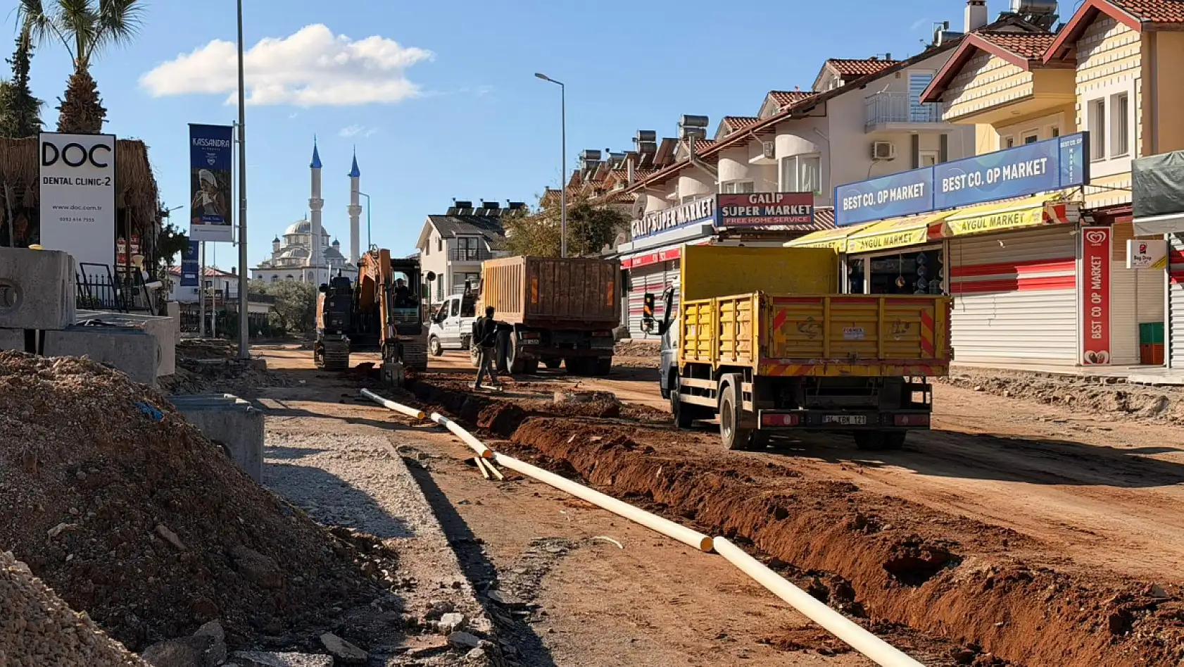 Fethiye'de Ölüdeniz yolu Ovacık–şehir içi etabında çalışmalar devam ediyor