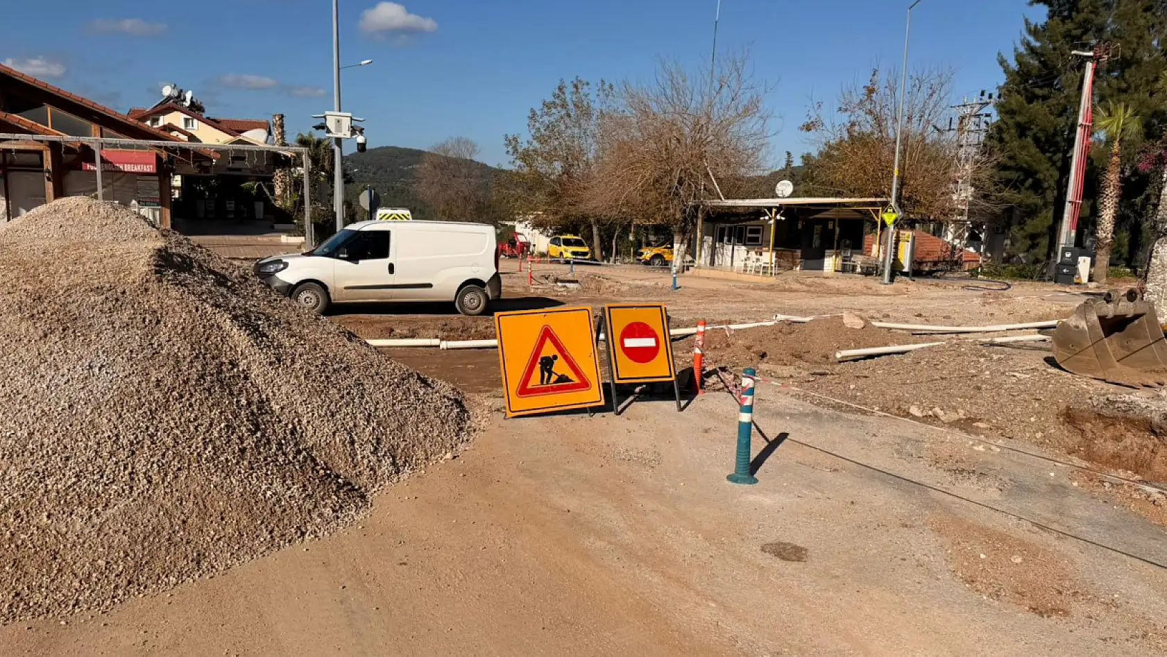Fethiye'de Ölüdeniz yolu Ovacık–şehir içi etabında çalışmalar devam ediyor