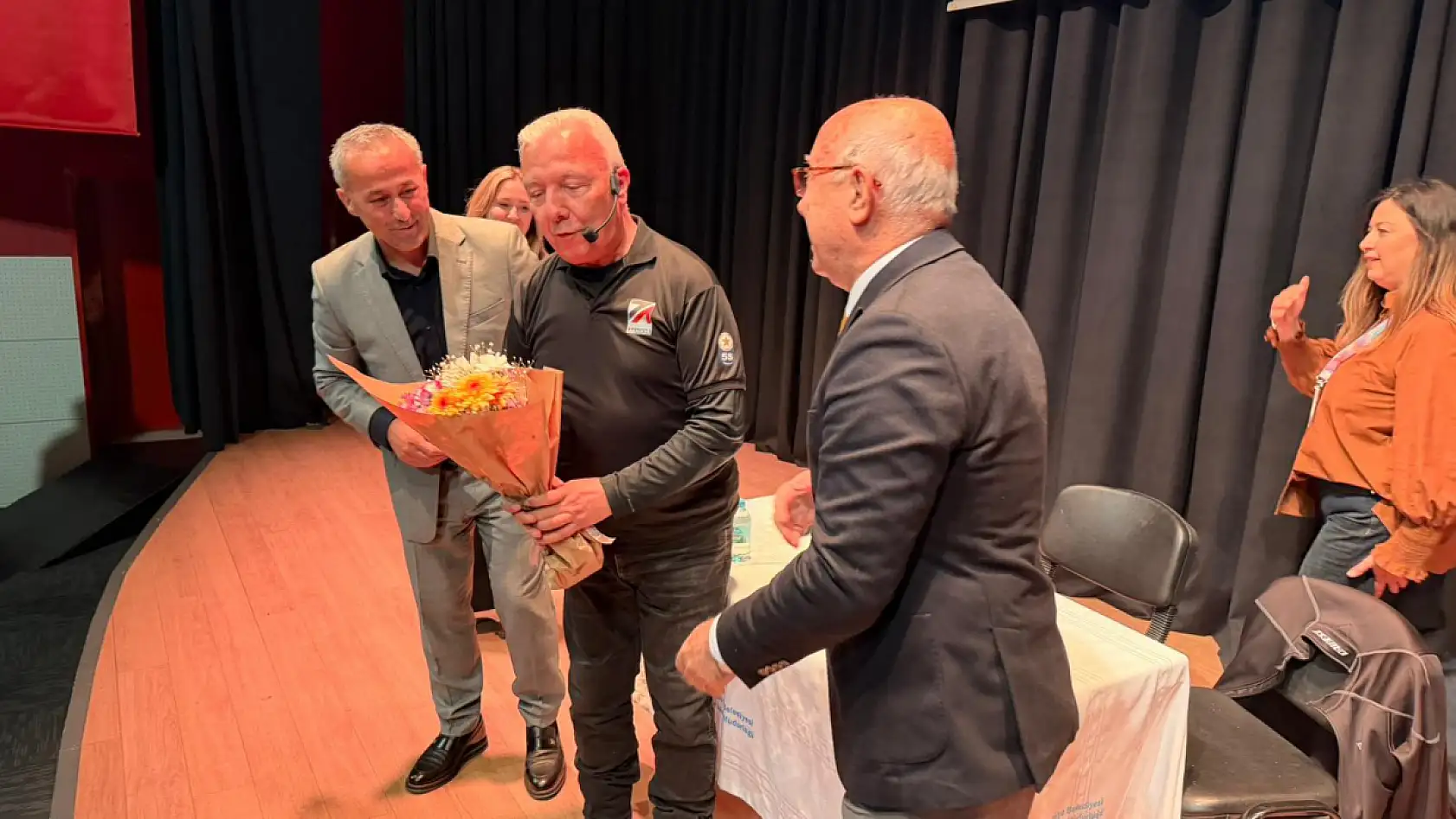 Fethiye'de motosiklet tutkunlarına teori eğitimi