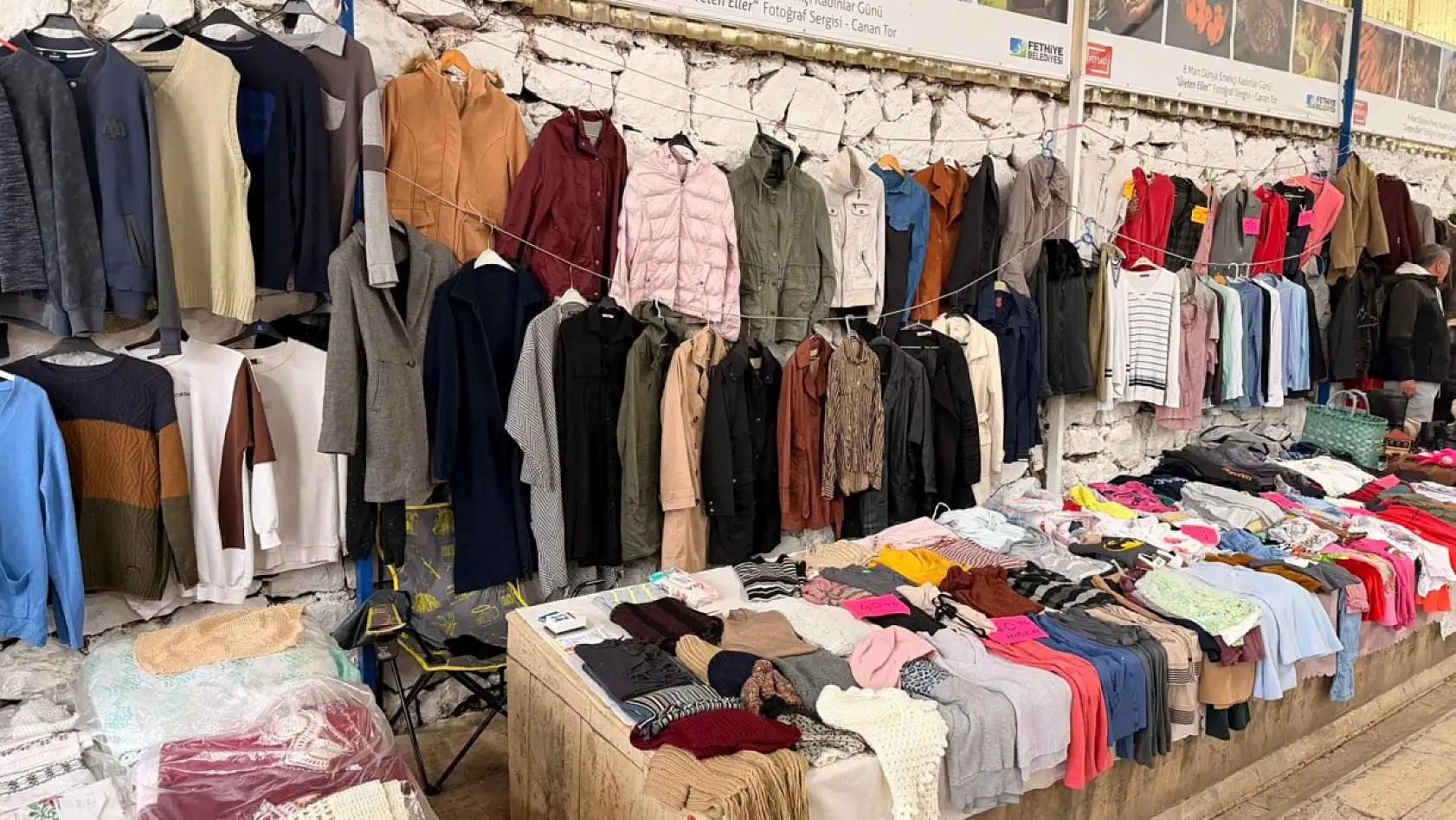 Fethiye Salı Pazarı'nda ayda bir 'İkinci El' alışverişi