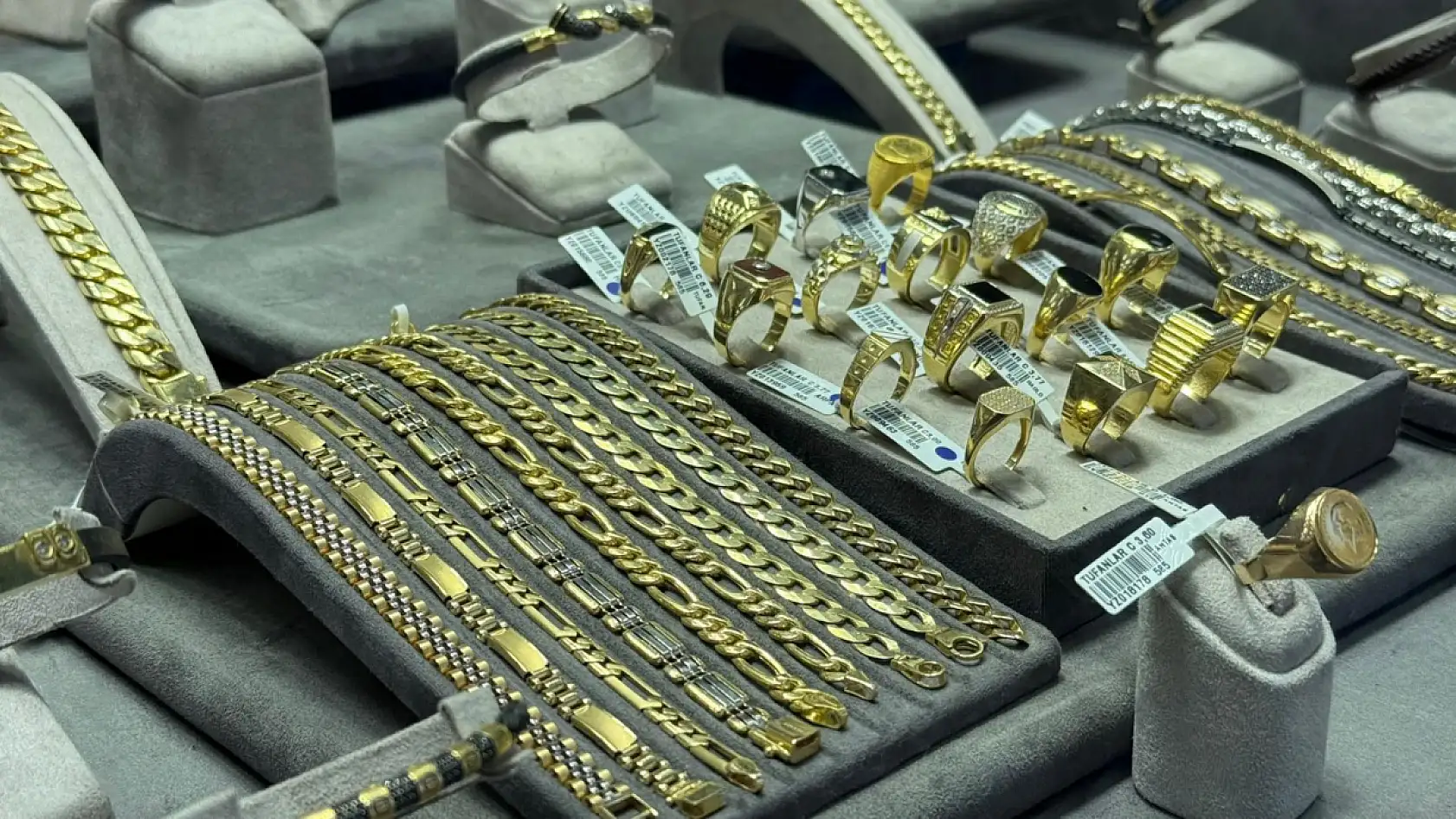 Fethiye Tufanlar Kuyumculuk: 'Altın piyasası yeniden stabil'