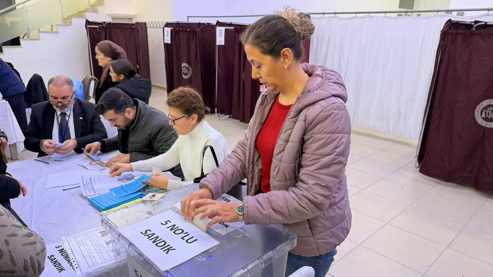 Seydikemer Esnaf Odası Genel Kurulu'nda oy kullanma işlemi başladı