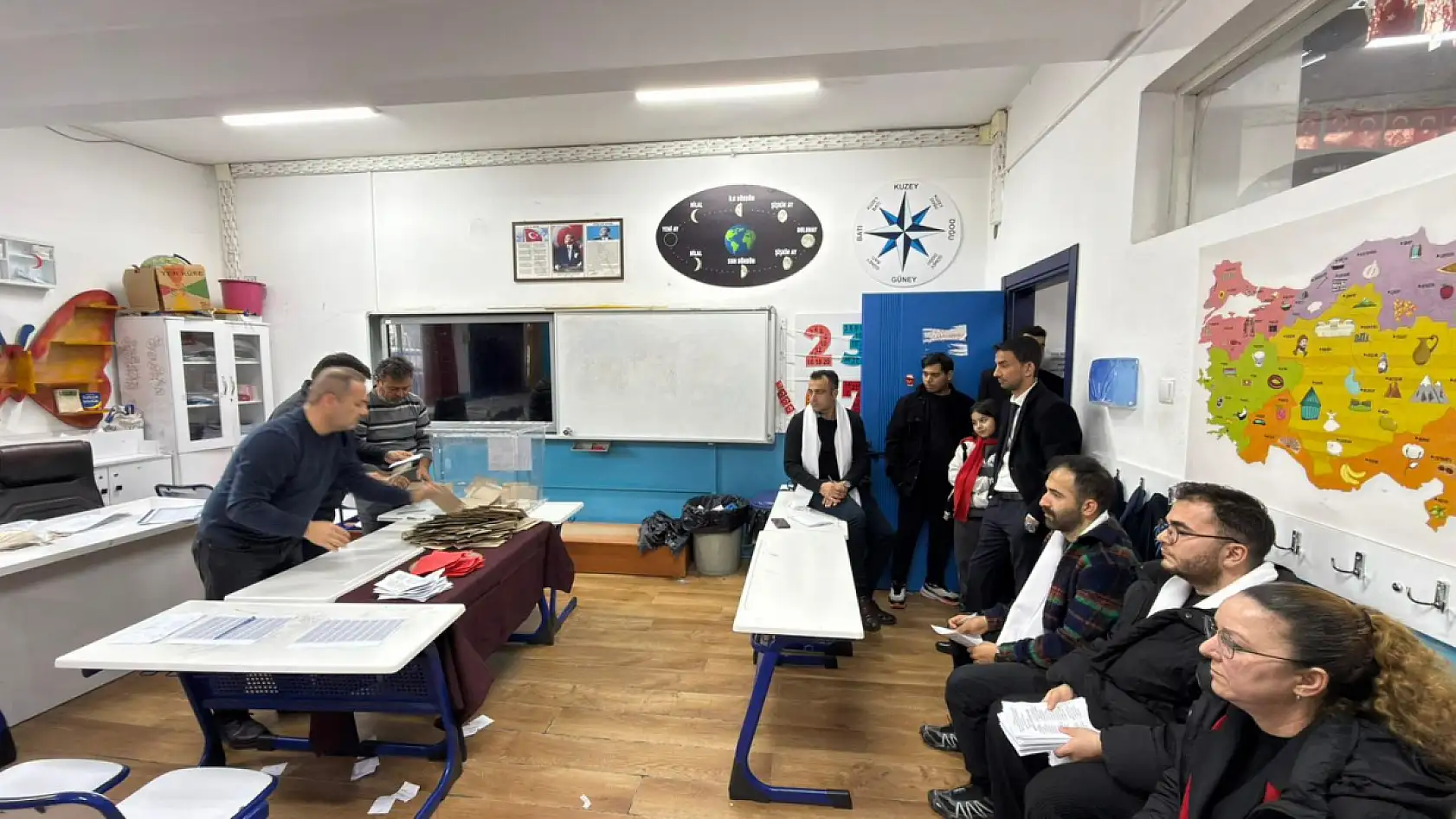 Fethiye Esnaf Odası'nda seçim sonucu merakla bekleniyor: Oy sayımı başladı