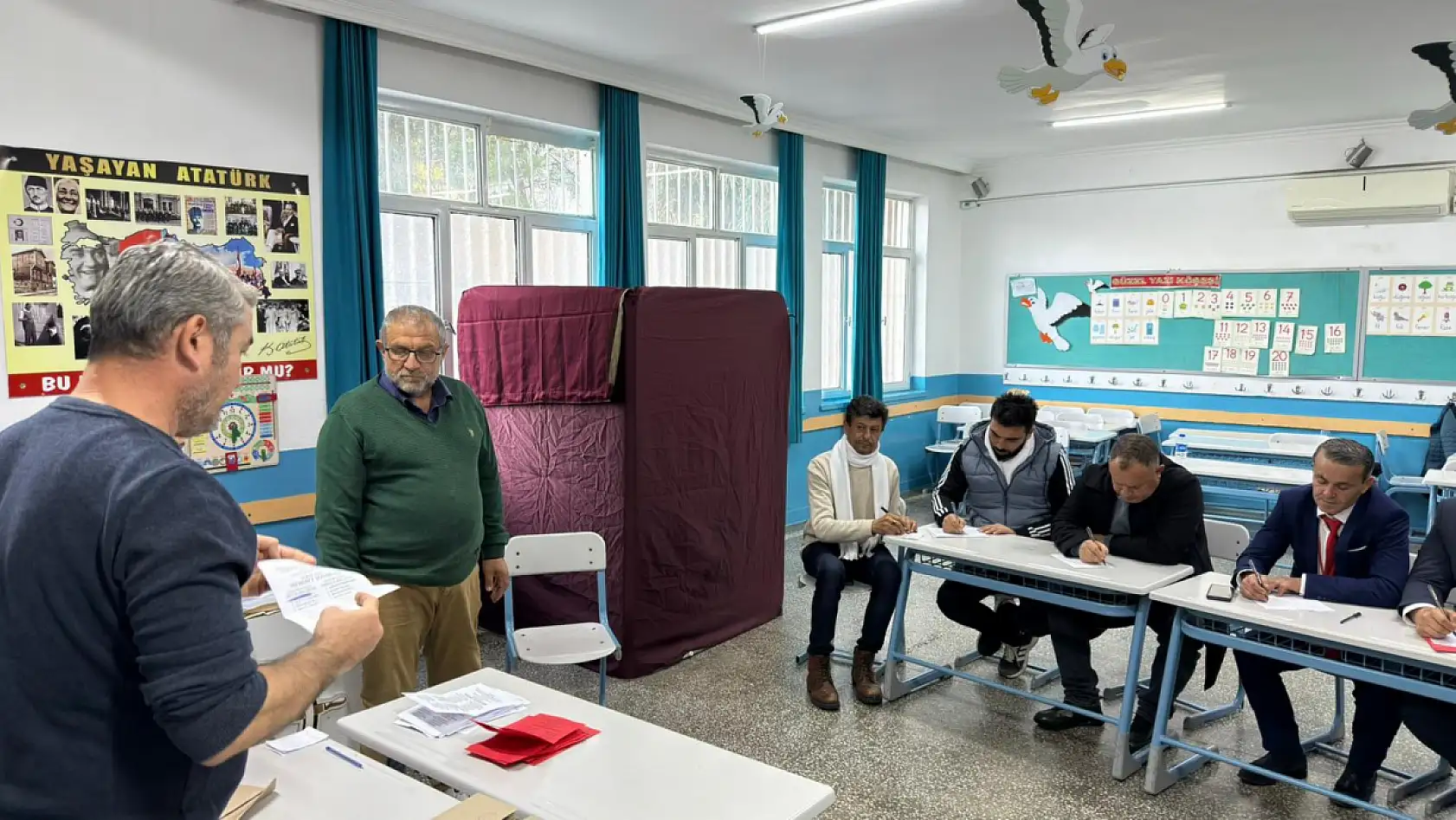 Fethiye Esnaf Odası'nda seçim sonucu merakla bekleniyor: Oy sayımı başladı