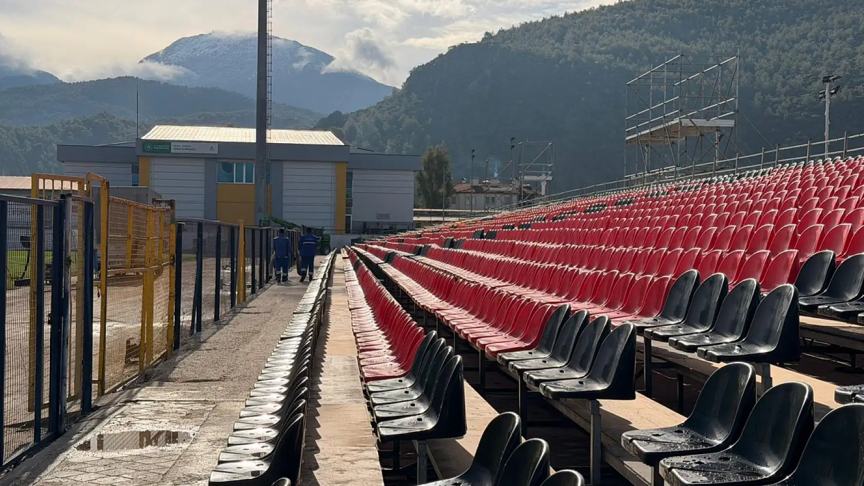 Galatasaray – Fethiyespor Maçı Öncesi Fethiye İlçe Stadı Maça Hazır