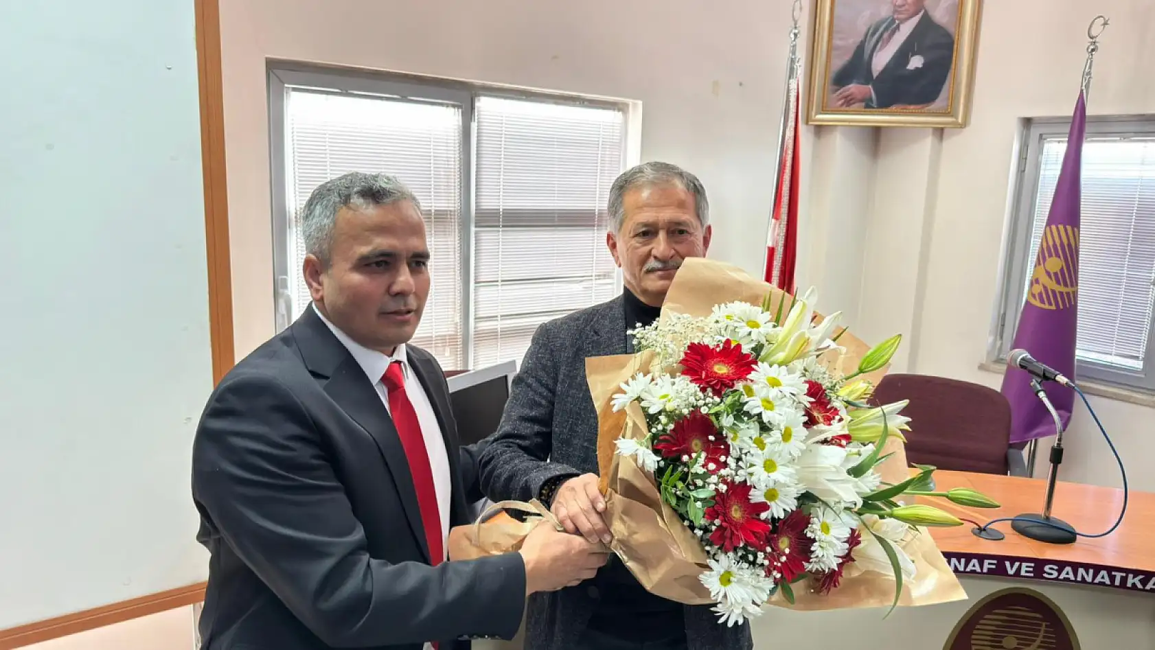 Fethiye Esnaf ve Sanatkarlar Odası'nda devir teslim gerçekleşti