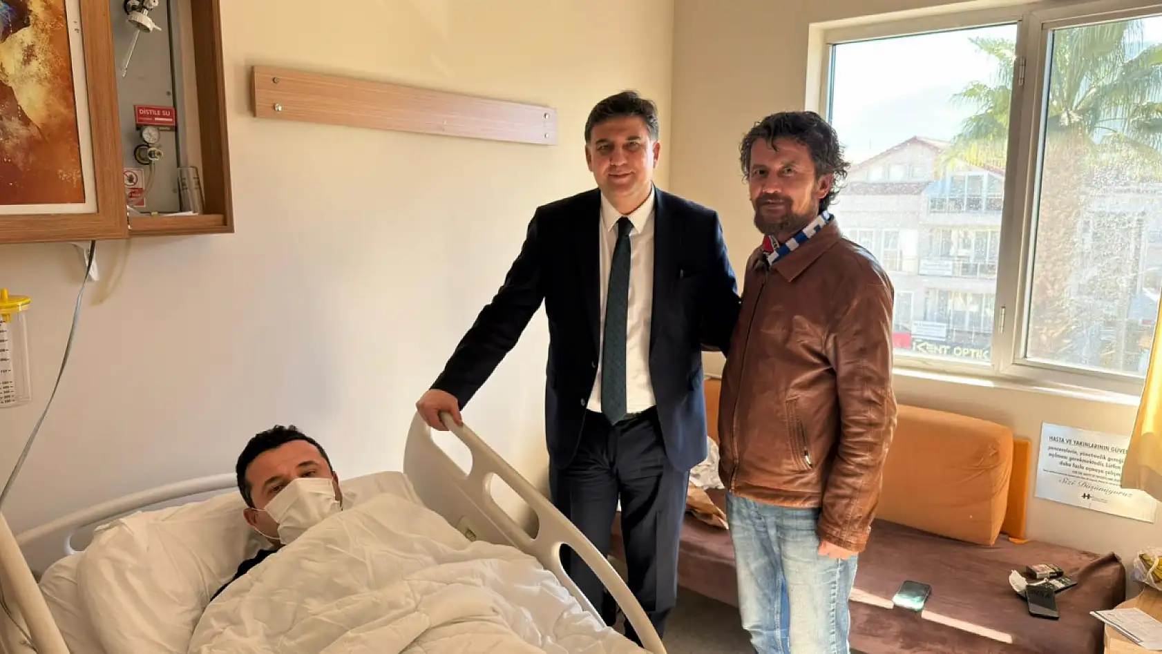 Fethiye Belediye Başkanı Karaca'dan, tribünden düşen Murat Bayat'a geçmiş olsun ziyareti