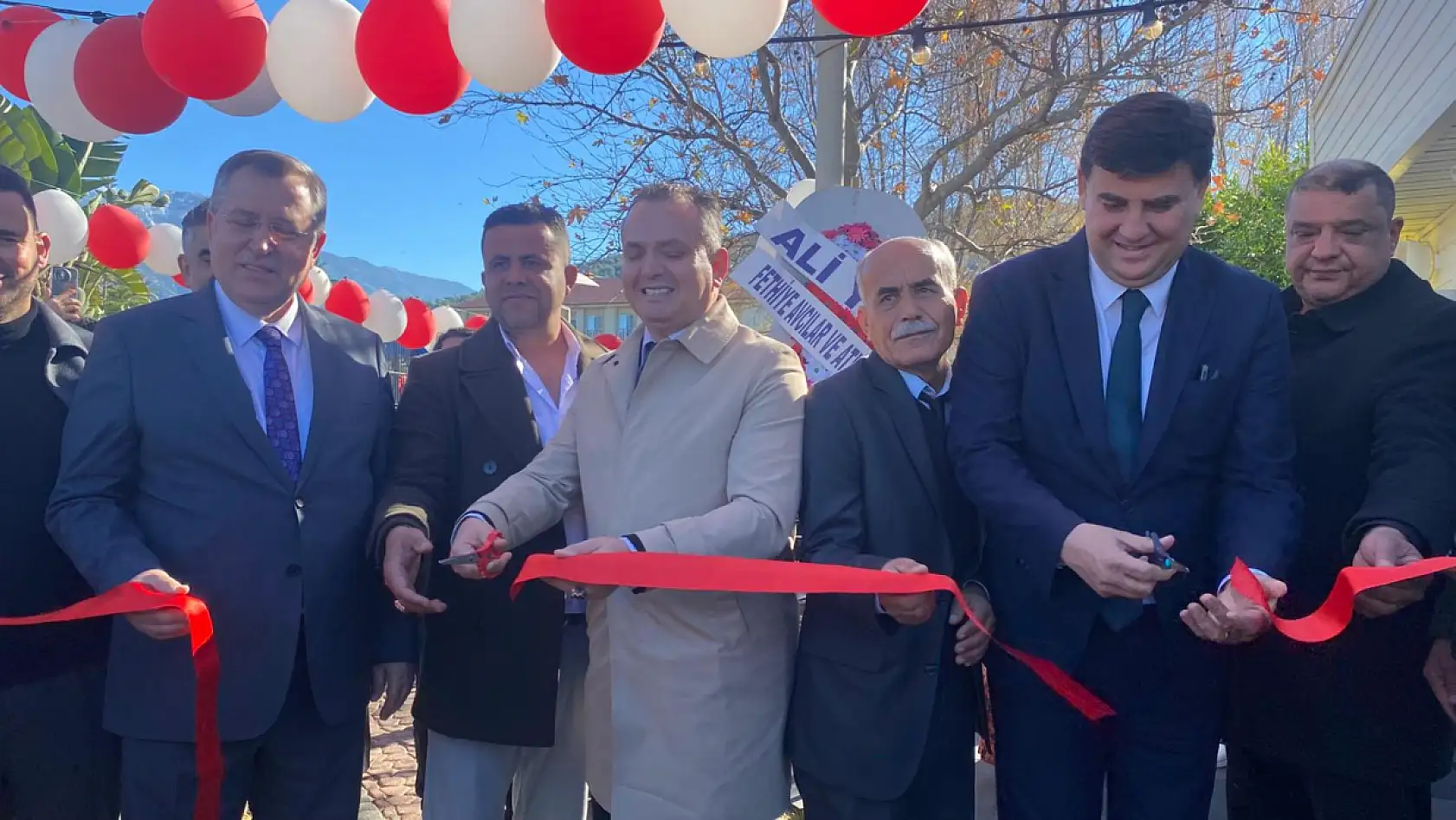 Şehit Adnan Ergen'in ismi Fethiye'de açılan Anı Kafe'de yaşatılacak