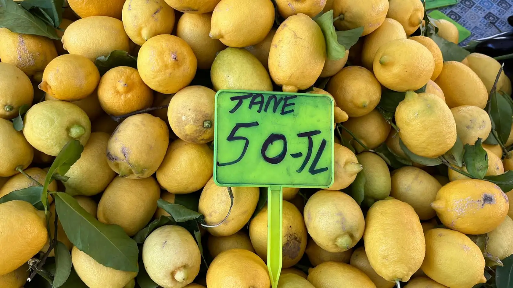 Fethiye Patlangıç Pazarı esnafı: 'Üretim düştü, fiyatlar yükseldi, alım gücü geriledi'